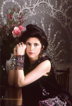 Katherine Hausman, Medusa's Heirlooms Pres. Art Deco Society of NY
"Etti is an 'Artiste Photographer', her pictures are like paintings. Her images are timeless statements & visualizations of beauty. She photographs through her heart."